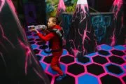 Qzar-клуб Laser Land 