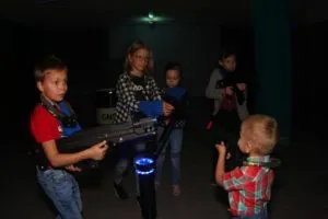 2 часа праздника. Игра в лазертаг+поздравления+застолье