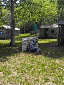 Игра в пейнтбол по будним дням.