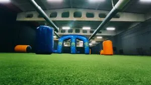 Игра в пейнтбол