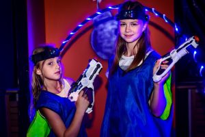 <b><font color=purple>2 часа игры</font></b> в лазертаг